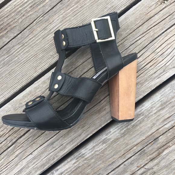 Steve Madden Black Heels - Picture 2 of 8